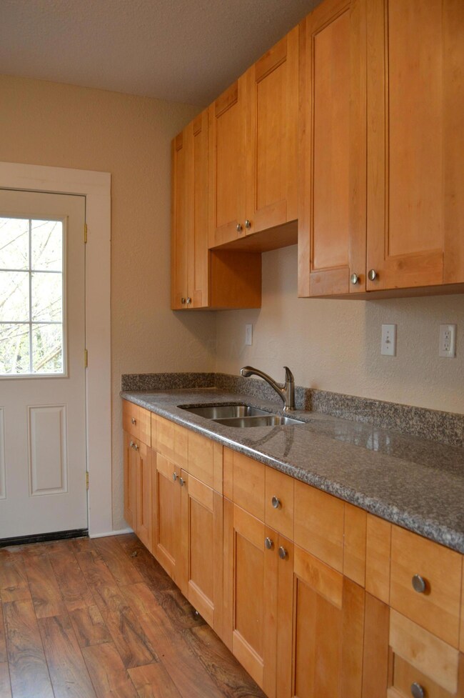 Kitchen (1)