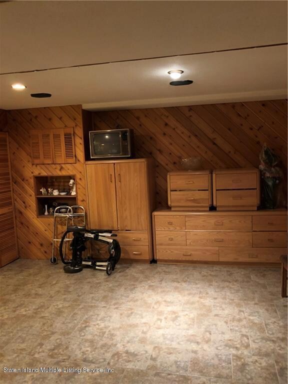 330 Caswell Ave, Staten Island, NY 10314 - photo 6