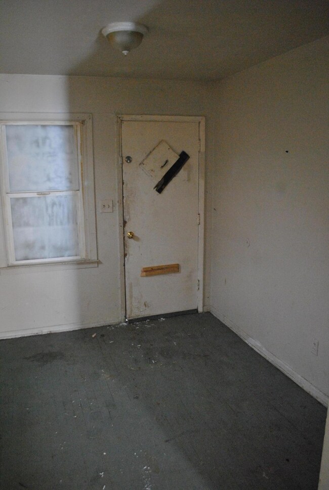 FFB132 Living area 192 Belvidere