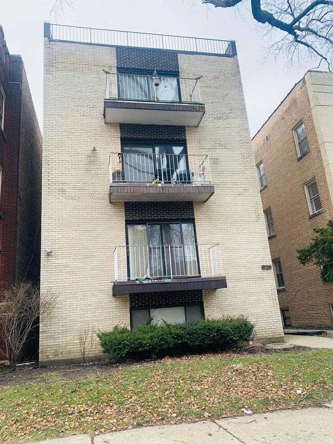 6126 N Francisco Ave unit 1, Chicago, IL 60659 - photo 2