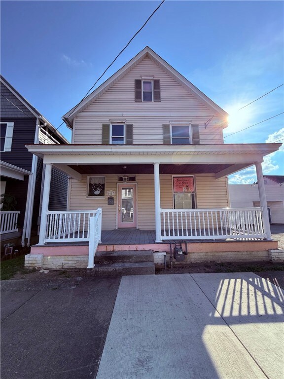 1607 Ligonier St, Latrobe, PA 15650 - photo 2