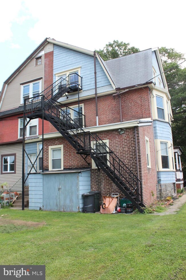 16 N Rigby Ave, Lansdowne, PA 19050 - photo 6