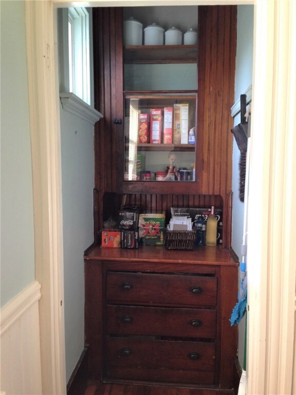 31 10th St unit 2, Providence, RI 02906 - photo 4