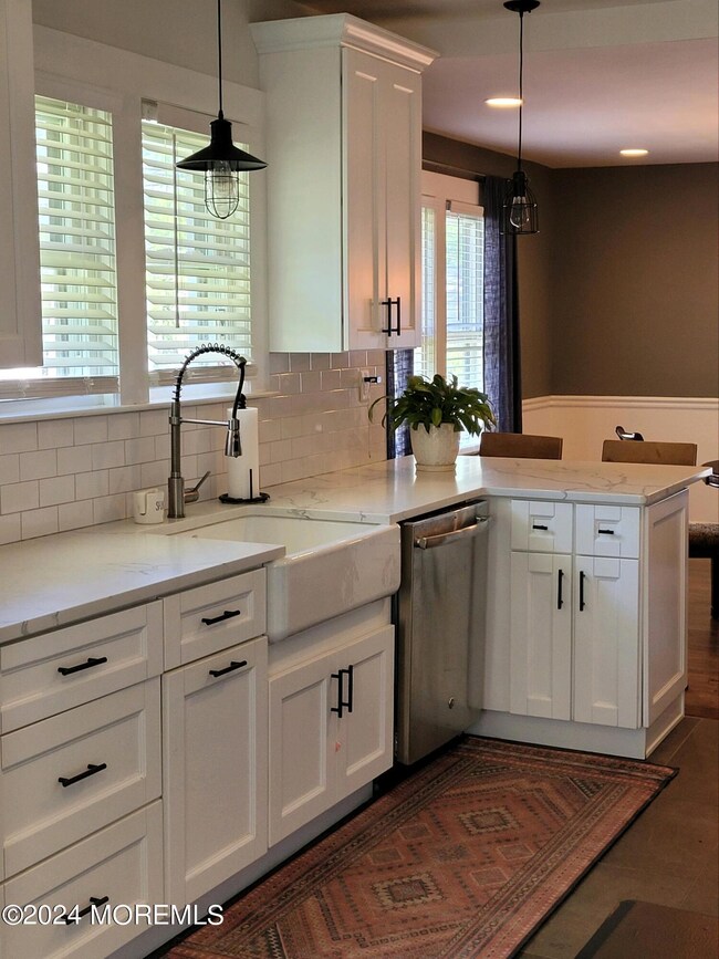 361 Thompson Ave, North Middletown, NJ 07748 - photo 6