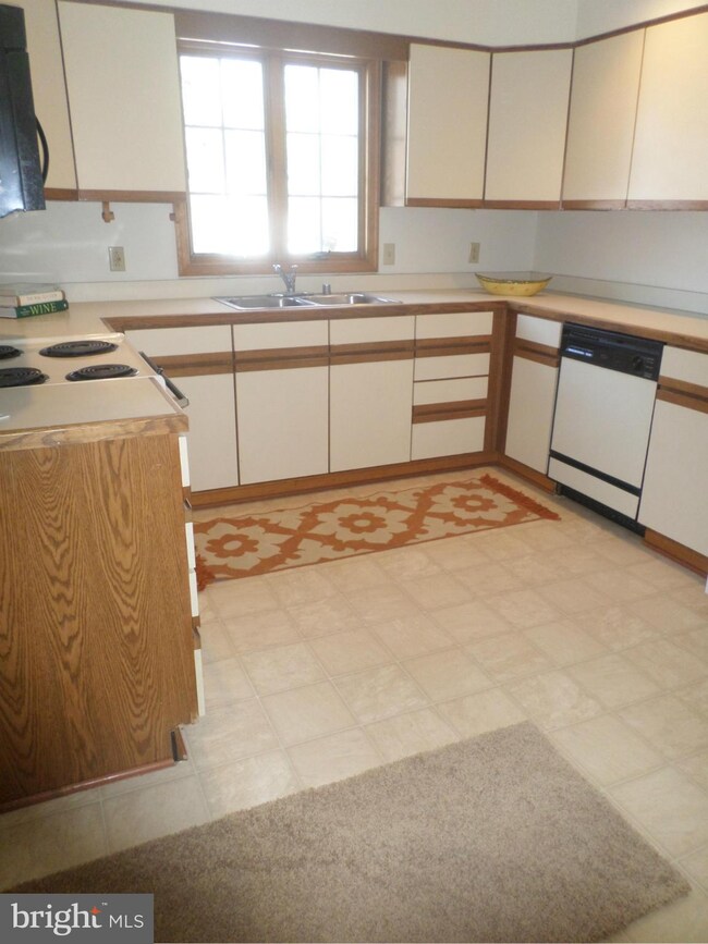 102 Armstrong St, Centreville, MD 21617 - photo 5