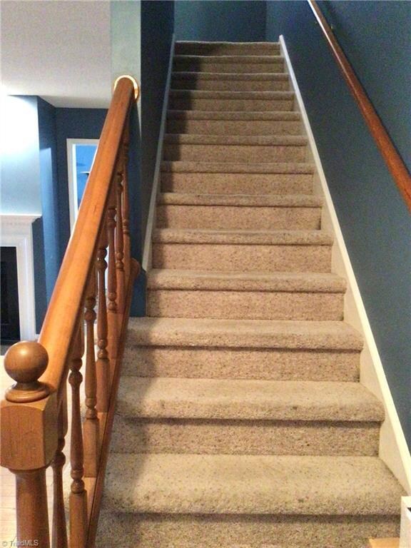 2201 Stonecutter Dr unit 16, Winston Salem, NC 27103 - photo 6