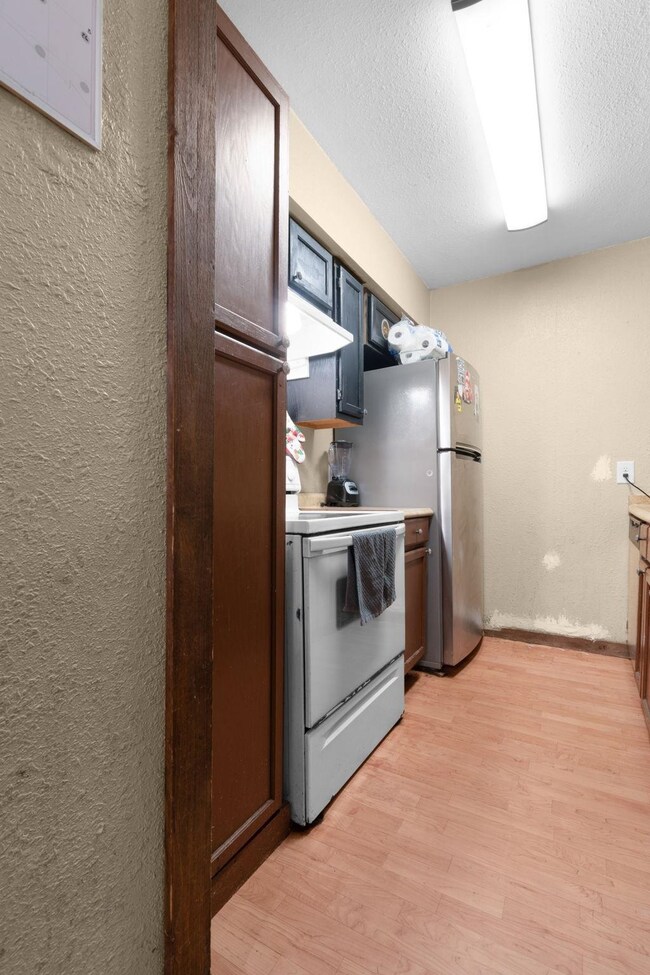 405 E Brier Ln, Burnet, TX 78611 - photo 5