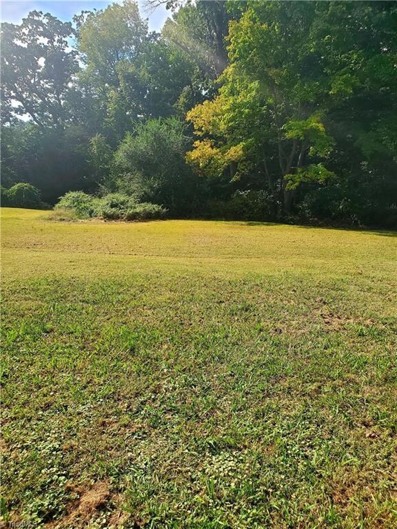 322 Lambert Dr, Asheboro, NC 27205 - photo 4