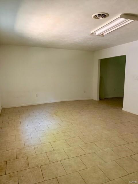 100 Lovers Ln unit A,B,& C, Rolla, MO 65401 - photo 4