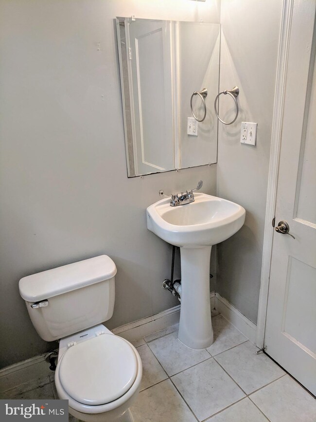 3742 12th St NE unit 8, Washington, DC 20017 - photo 2