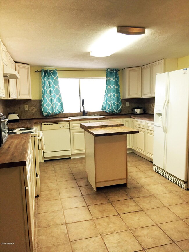 Kitchen-E