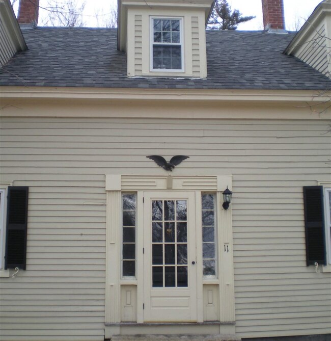 11 Pleasant St, Wolfeboro, NH 03894 - photo 3