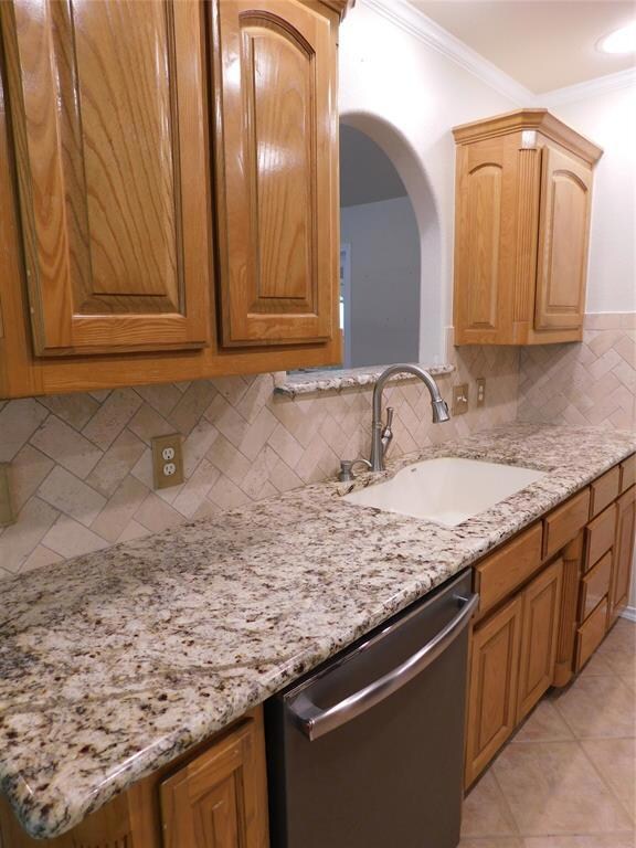 100 Milton Dr, Springtown, TX 76082 - photo 6