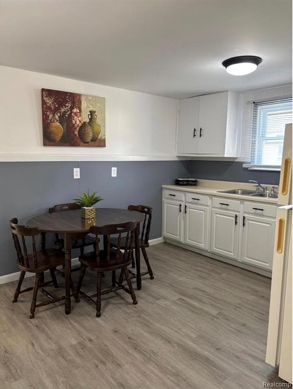 3321 Hogarth Ave, Flint, MI 48532 - photo 2