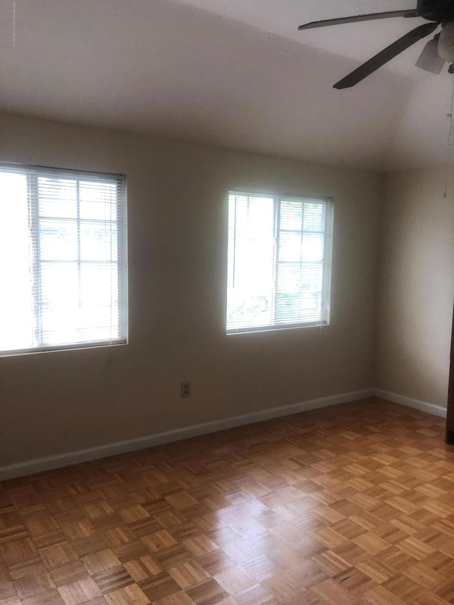 41A Country Dr E, Staten Island, NY 10314 - photo 7