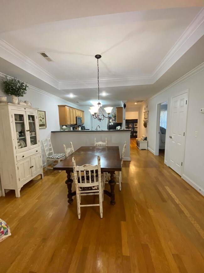 dining kitchen fieldstone
