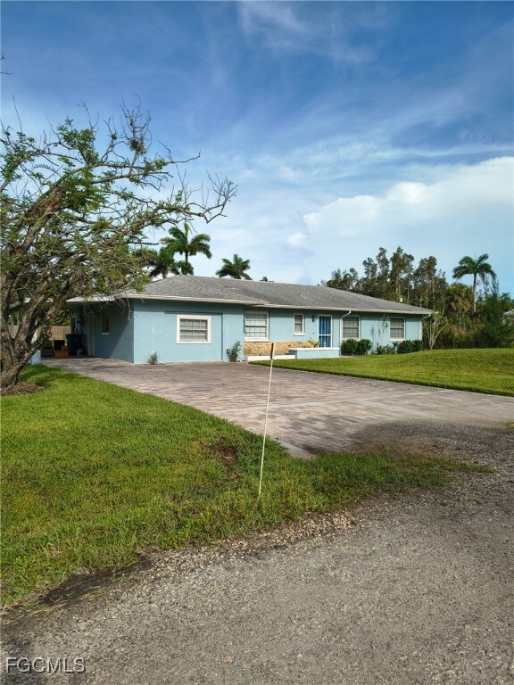 14773 Martin Dr, Fort Myers, FL 33908 - photo 2