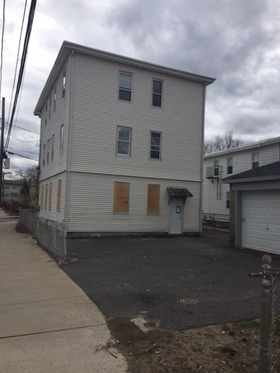 1 Octavia St, Providence, RI 02909 - photo 2