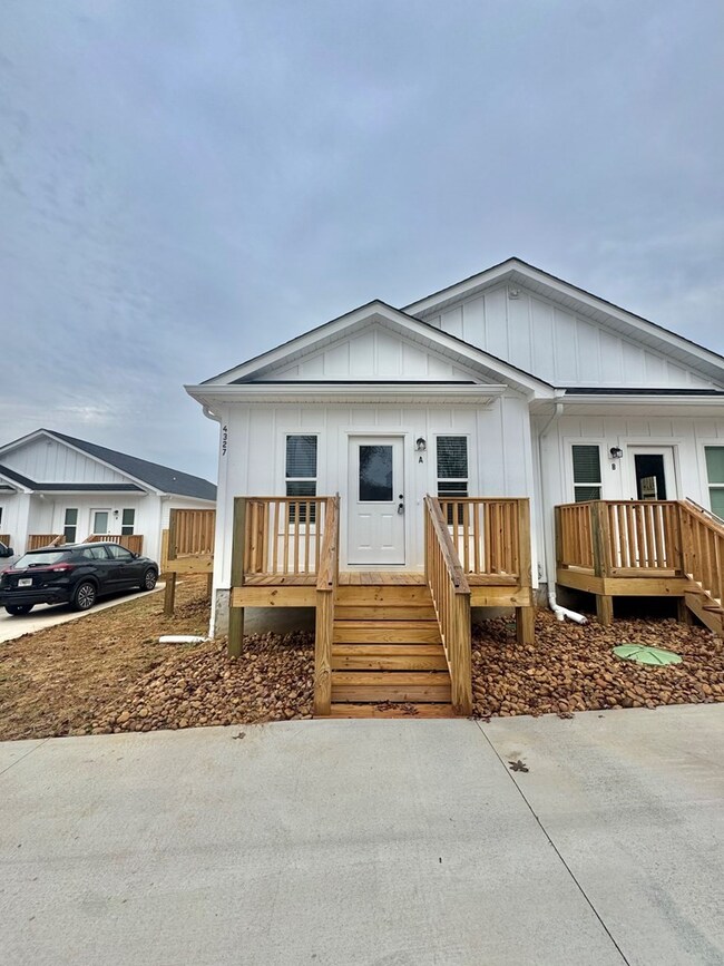 4327 Cronan Dr unit A, Cohutta, GA 30710 - photo 2