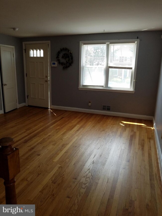 1226 Halstead Rd, Parkville, MD 21234 - photo 2