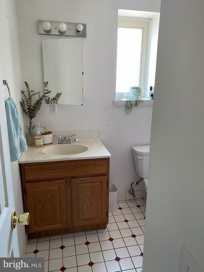 4440 Main St unit 2, Philadelphia, PA 19127 - photo 5