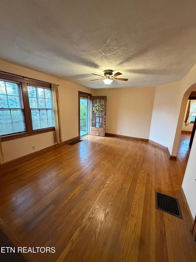 3111 Conner Dr, Knoxville, TN 37918 - photo 3