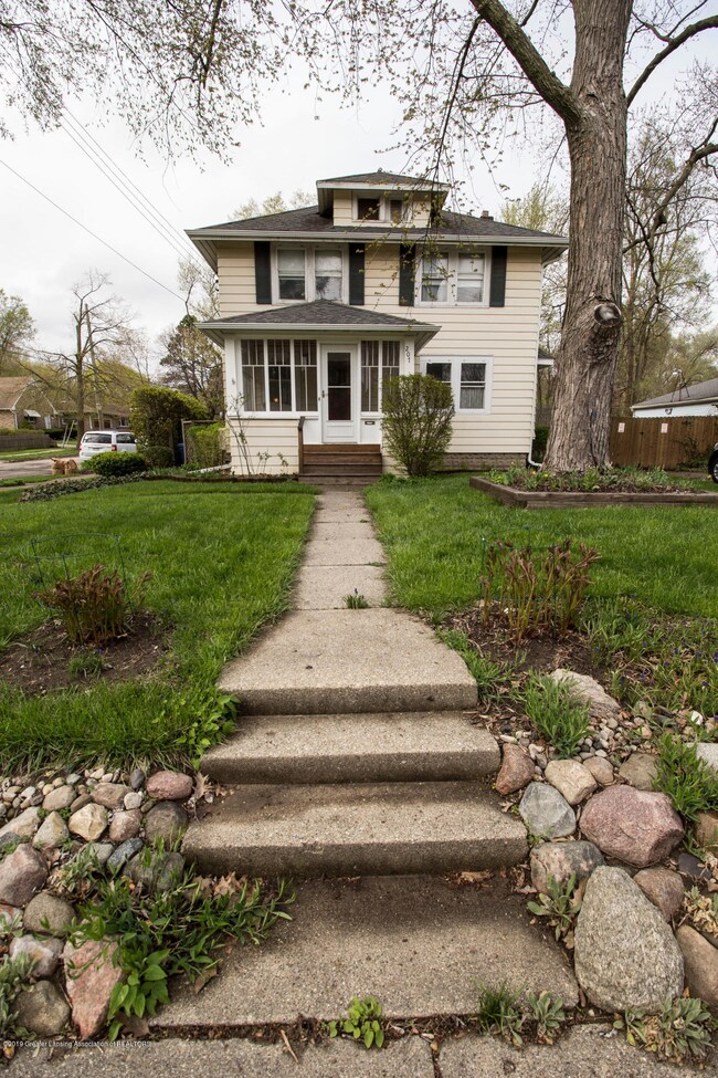 207 E Holmes Rd, Lansing, MI 48910 - photo 2