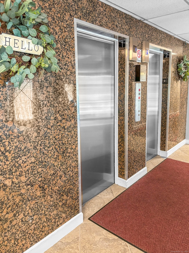 120 Huntington Turnpike unit 606, Bridgeport, CT 06610 - photo 5