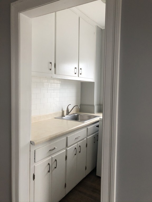 252 Grinnell St unit 3, Fall River, MA 02721 - photo 7