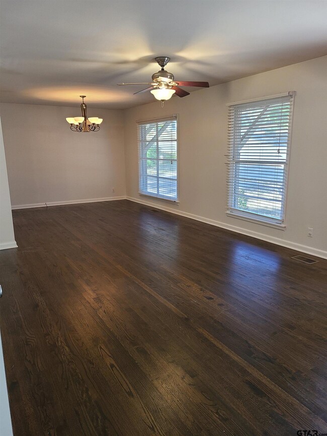 3017 Jan Ave, Tyler, TX 75701 - photo 5