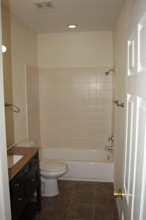 420 Mechanic St unit A, Tomball, TX 77375 - photo 3