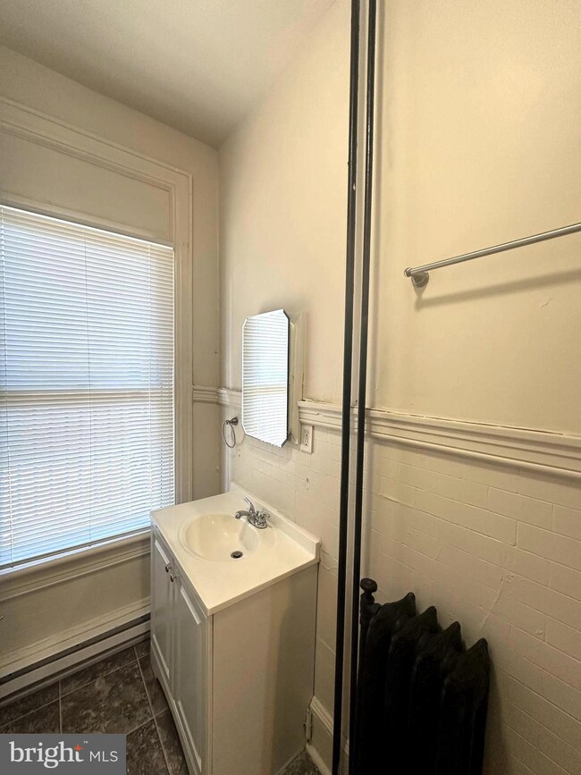 143 E Antietam St unit 1, Hagerstown, MD 21740 - photo 7