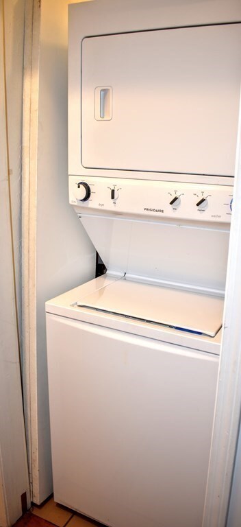 390 Centre St unit 2, Jamaica Plain, MA 02130 - photo 3