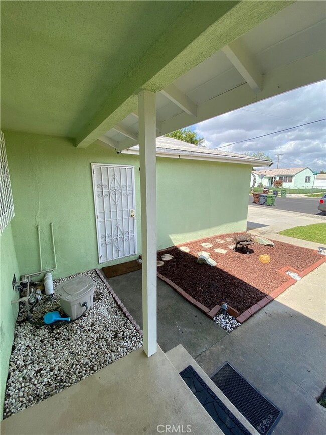 2114 W 154th St, Compton, CA 90220 - photo 5