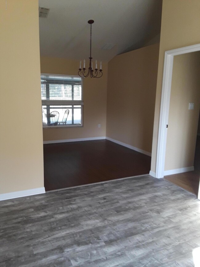 DiningRoom