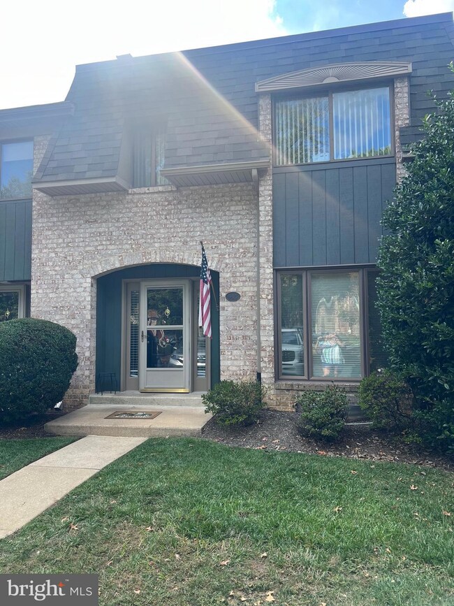 945 Putnam Blvd unit 102, Wallingford, PA 19086 - photo 2