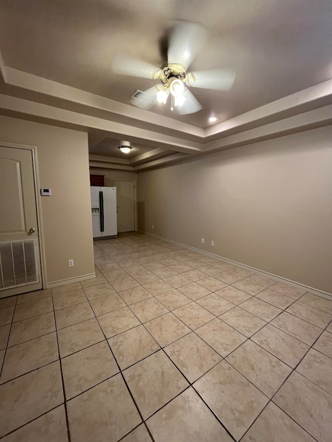 2803 Bayard St unit 6, Laredo, TX 78046 - photo 2