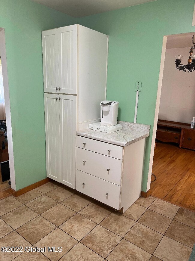 14 Chestnut Ct, Rensselaer, NY 12144 - photo 6