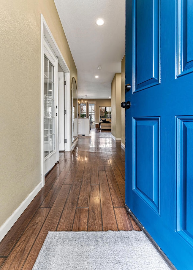 8F82CCD3-B37E-4BBE-AB91-1257DEF2EB6C