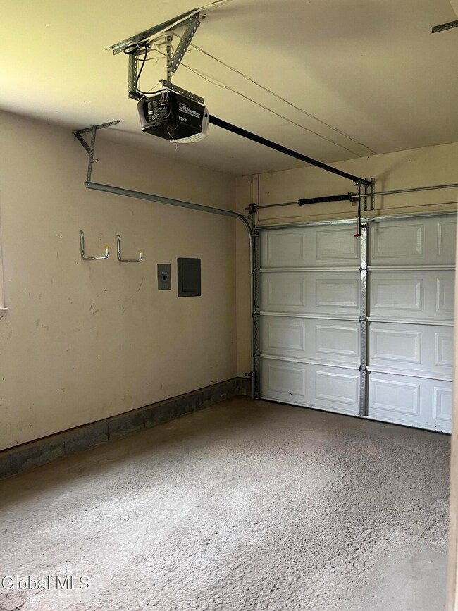 5 Bayberry Dr unit B, Latham, NY 12110 - photo 5