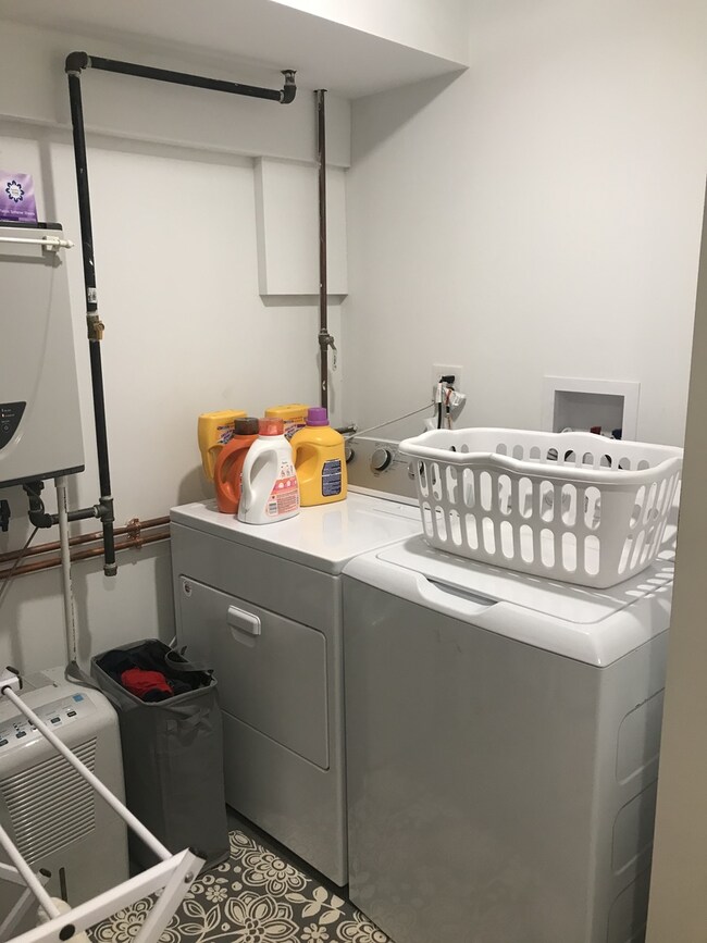 3136 N Christiana Ave unit 1, Chicago, IL 60618 - photo 6