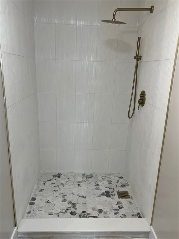 52 Pelham St unit A, Methuen, MA 01844 - photo 5