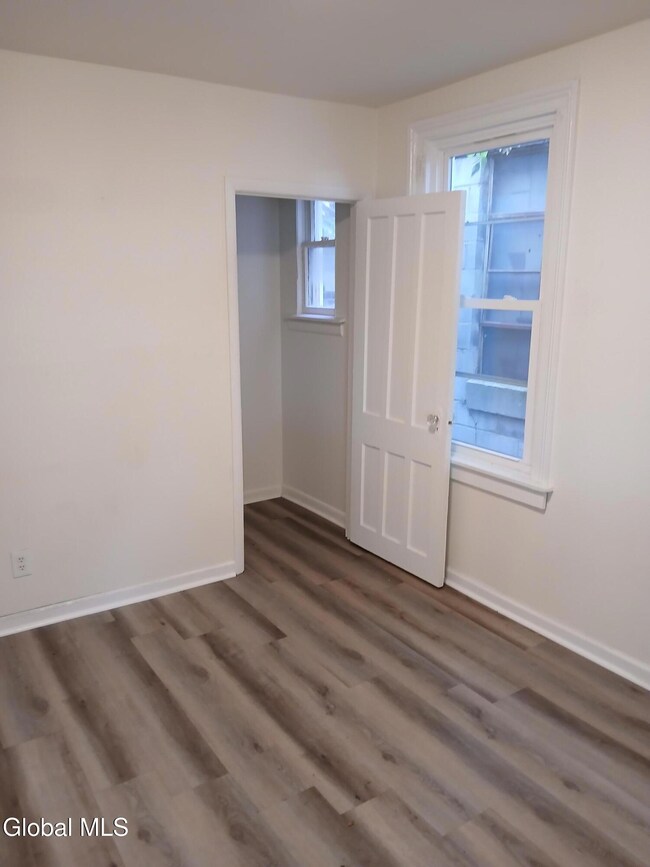 405 3rd Ave unit 1 R, Watervliet, NY 12189 - photo 2