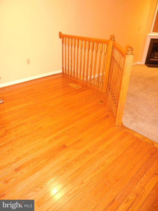 128 Woodridge Place, Laurel, MD 20724 - photo 3