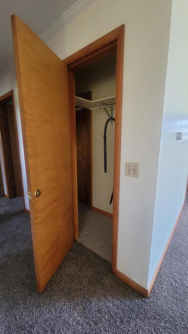 315 W Elm St, Reading, MI 49274 - photo 4