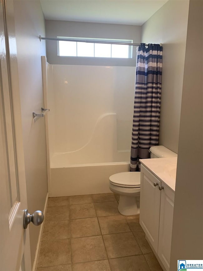 512 Camden Cove Cir, Calera, AL 35040 - photo 2