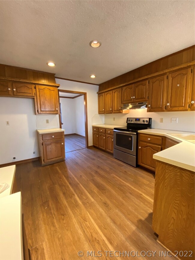 310 W 114th Ct S, Jenks, OK 74037 - photo 7