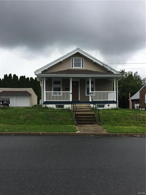 2032 N 3rd Ave, Whitehall, PA 18052 - photo 2