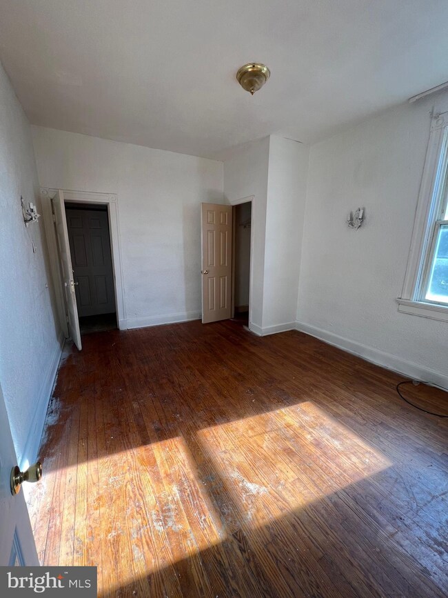 2908 Walbrook Ave unit 1, Baltimore, MD 21216 - photo 4