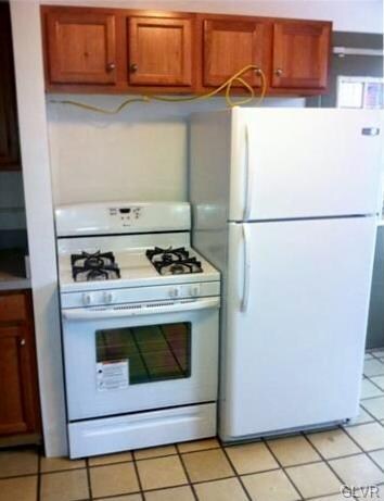 1406 Russell St, Allentown, PA 18102 - photo 3